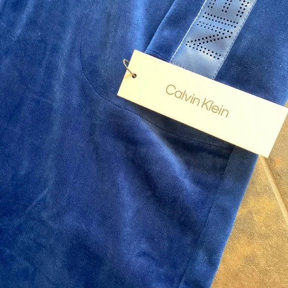 NWT Calvin Klein stylish, Velour Hooded Jumpsuit! - Picture 7 of 8